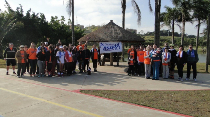 <p>Veja fotos da 1&ordf; Caminhada de Outono da ASJJ</p>