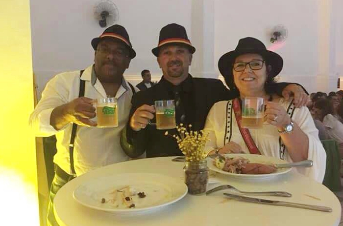 <p>Veja fotos desta festa&nbsp;da ASJJ</p>